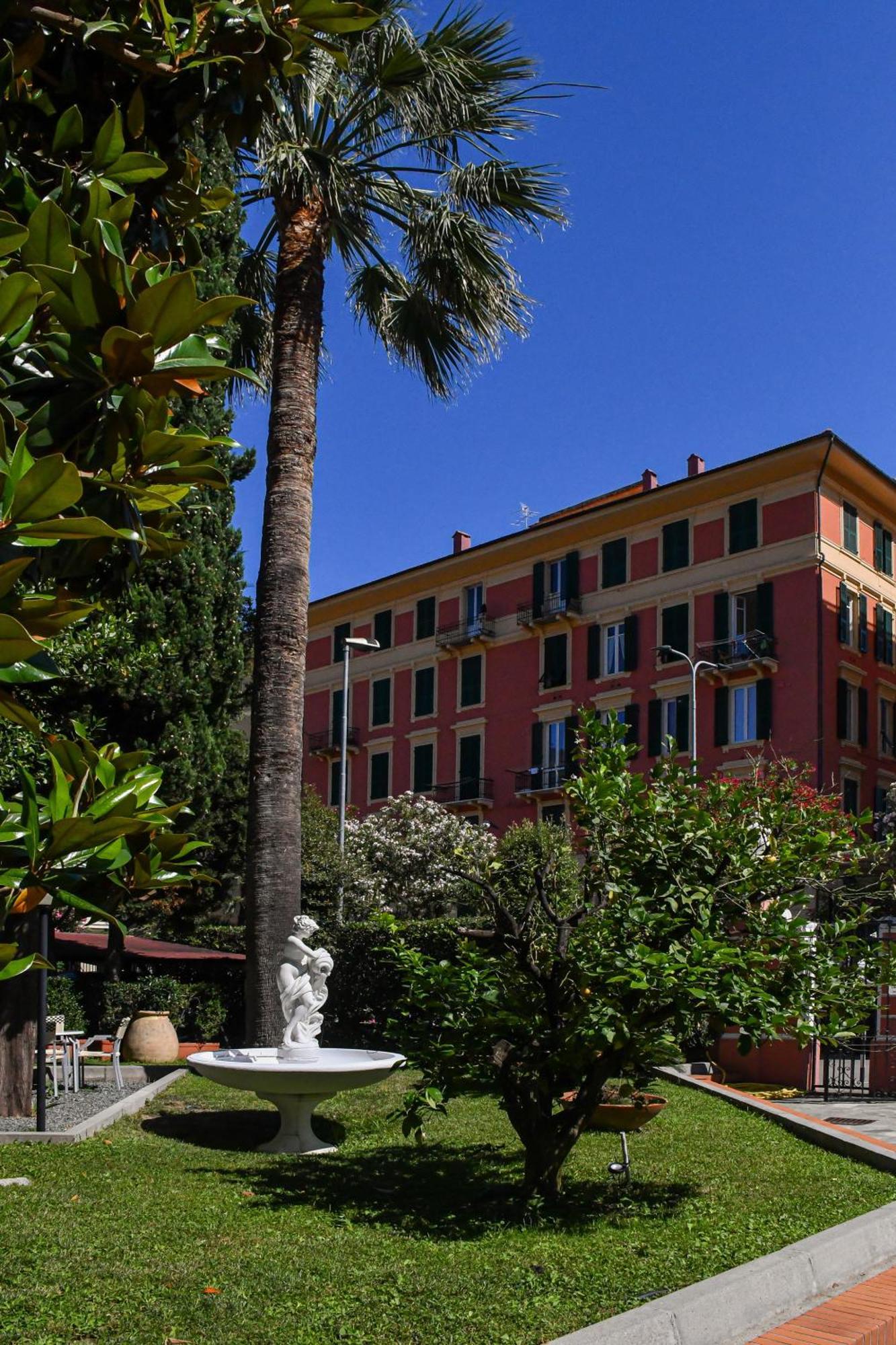 Hotel Le Palme فاراتسي المظهر الخارجي الصورة